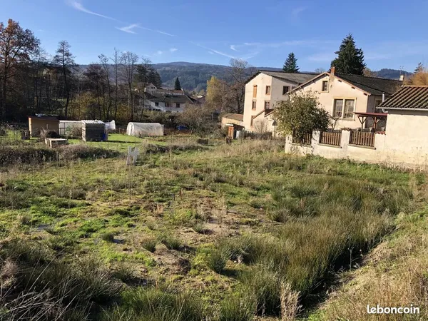 Terrain 1007 m² Ambert