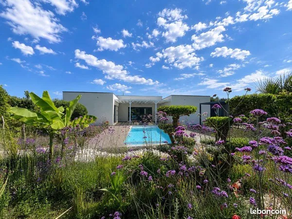Villa contemporaine avec piscine et jardin exotique - Le Temple-sur-Lot