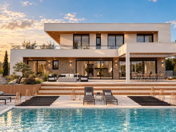 Saint-Didier · Villa 263 m² sur 2 000 m²