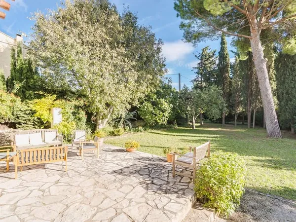 Maison 7 pièces 197 m²