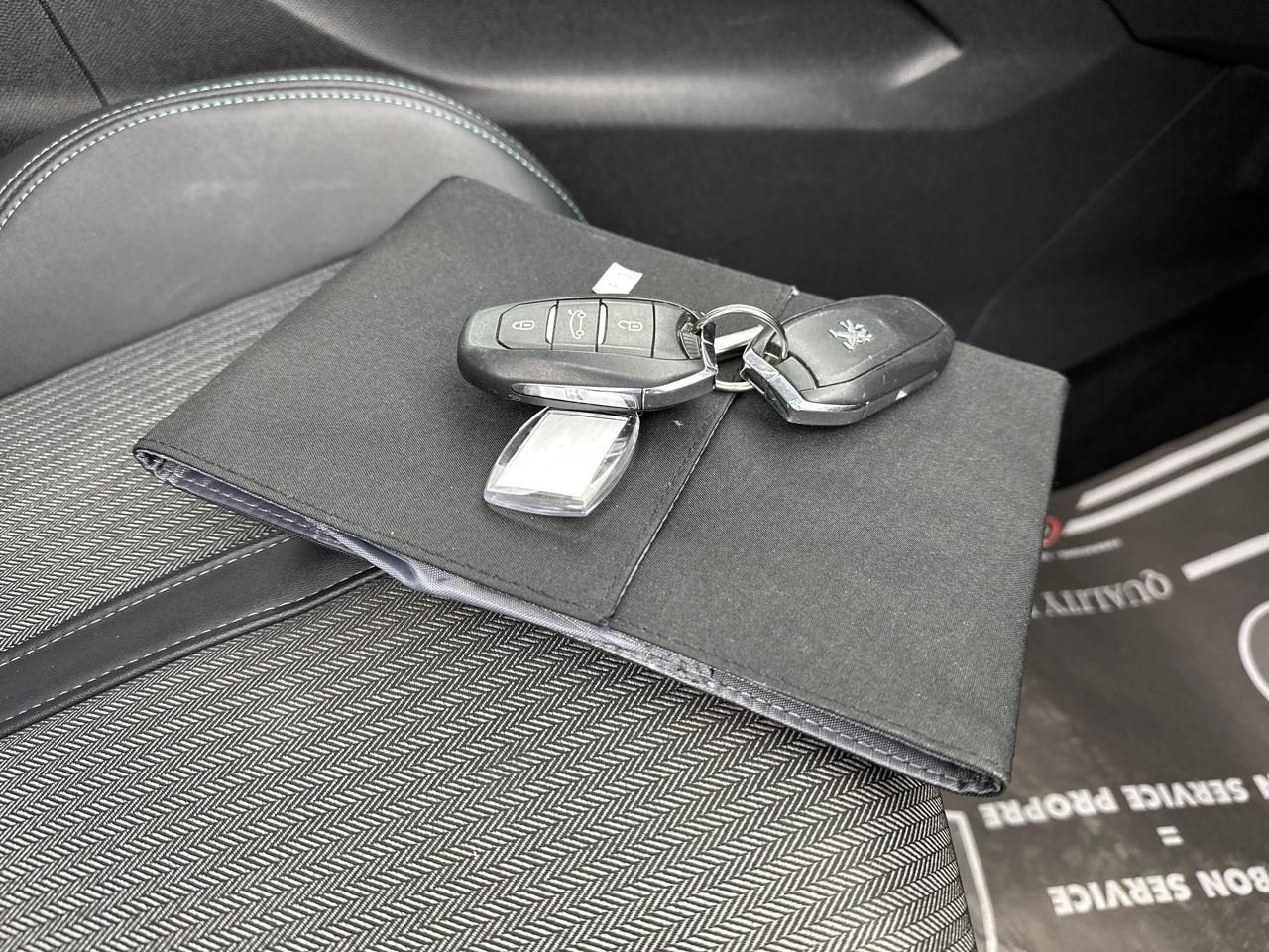 Peugeot 3008 hybrid 225 e-eat8 allure pack — photo 35