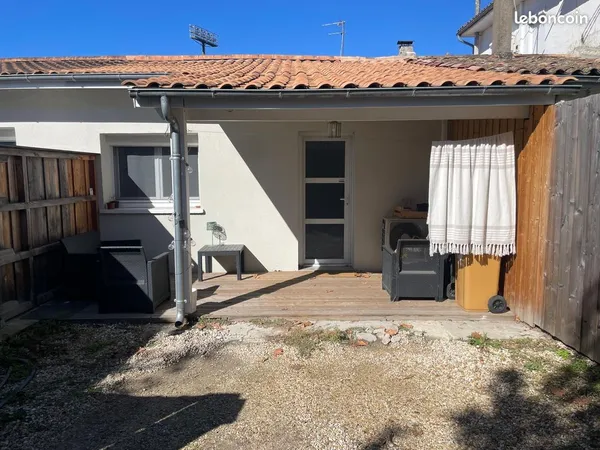 Maison T2 meublée, clim + terrasse, Libourne