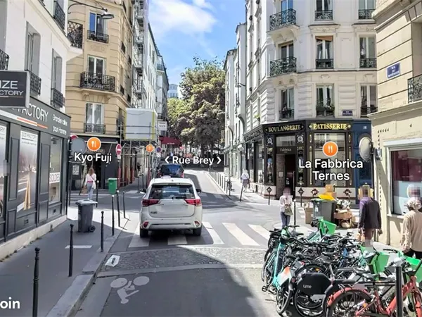 Local commercial 127 m² PARIS