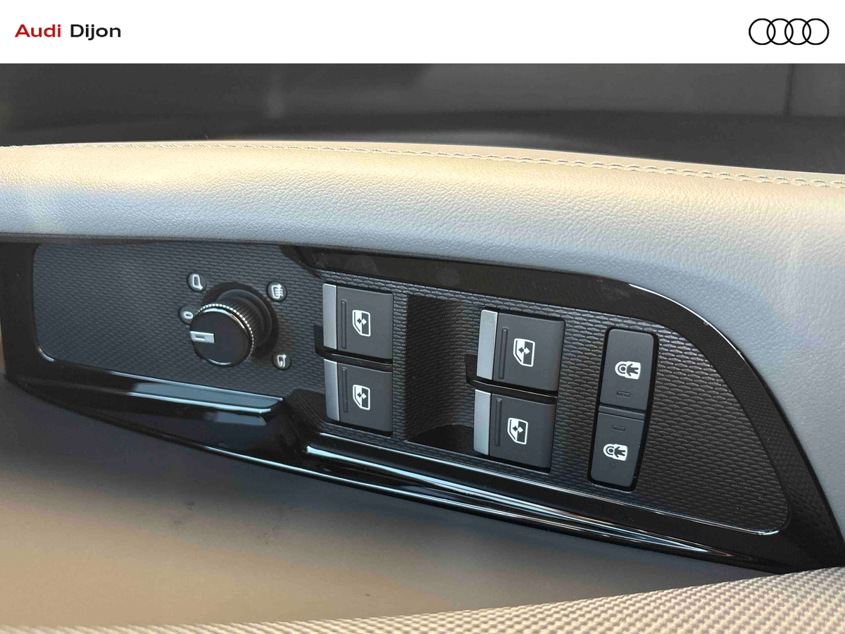Audi Q3 Sportback e-hybrid 272 ch S tronic 6 — photo 17