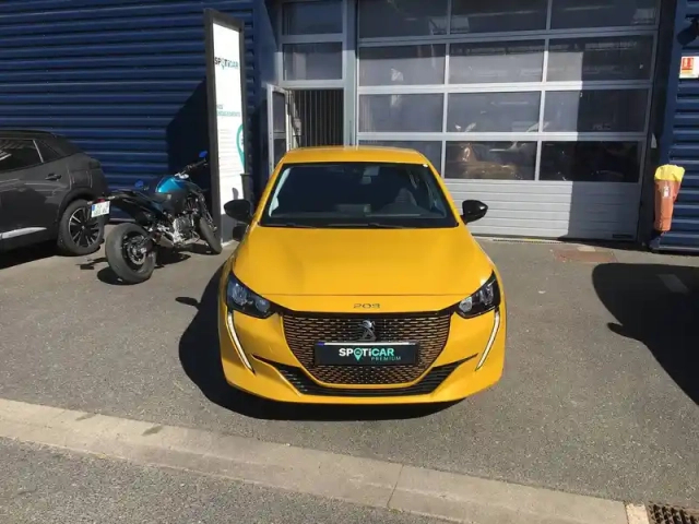 Peugeot 208 electrique 50 kwh 136ch — photo 2