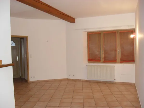 Maison de 64m2 à louer sur Orange