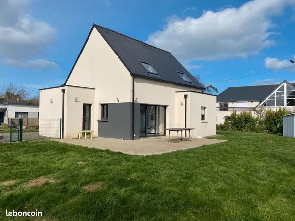 Maison récente (2019) - 98m2 - Jardin 400m2 clos - 995 euros