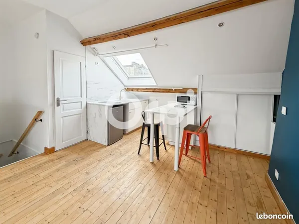 Studio 1 pièce 17 m²