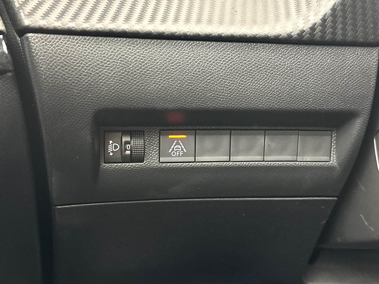 Peugeot 208 puretech 100 s&s bvm6 allure — photo 16
