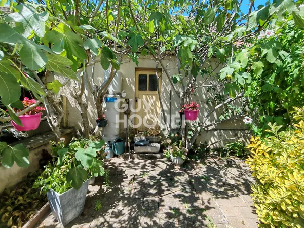 Appartement La Chapelle Saint Luc avec terrasse et jardin