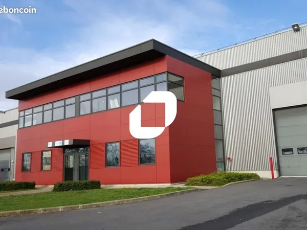 Local d'activité 453 m²