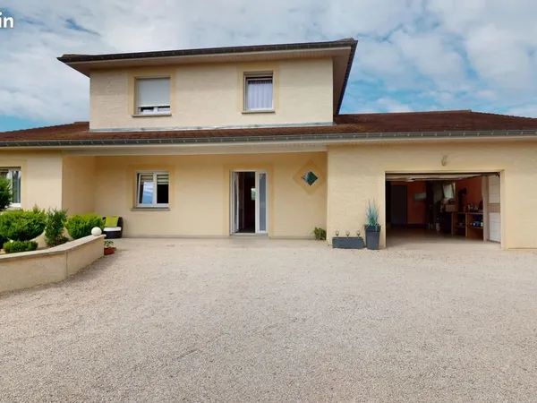 Maison 7 pièces 197 m²