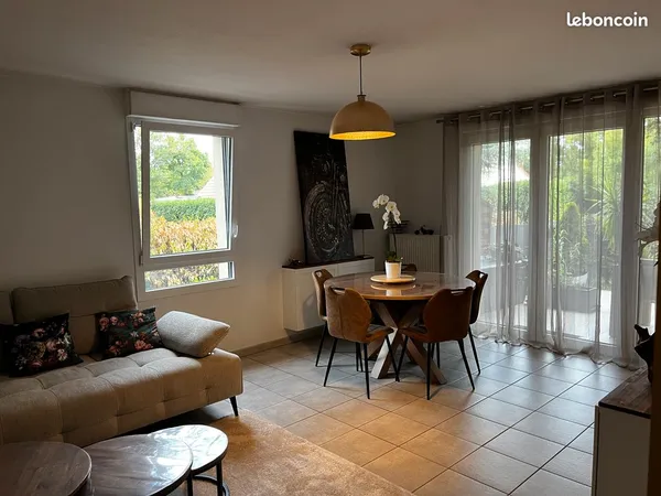 Bel appartement 3 pièces avec terrasse et jardin