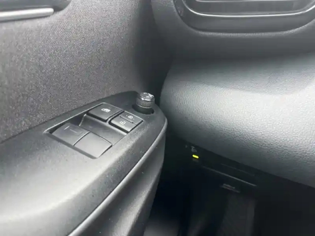 Toyota Yaris 70 vvt-i dynamic — photo 17