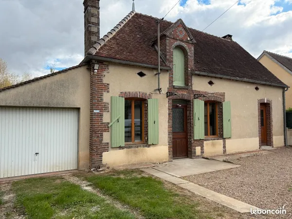 Maison ancienne à Chevillon