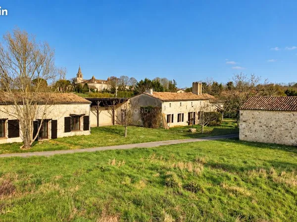 Maison 10 pièces 208 m²