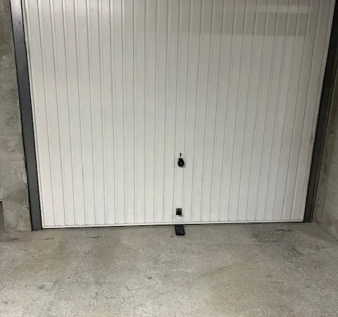 Location garage plantiers saint Laurent du var
