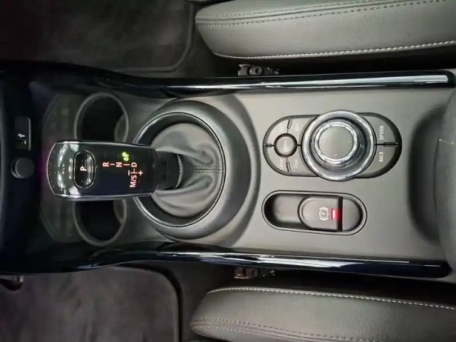 Mini Mini clubman cooper 136 ch dkg7 — photo 37