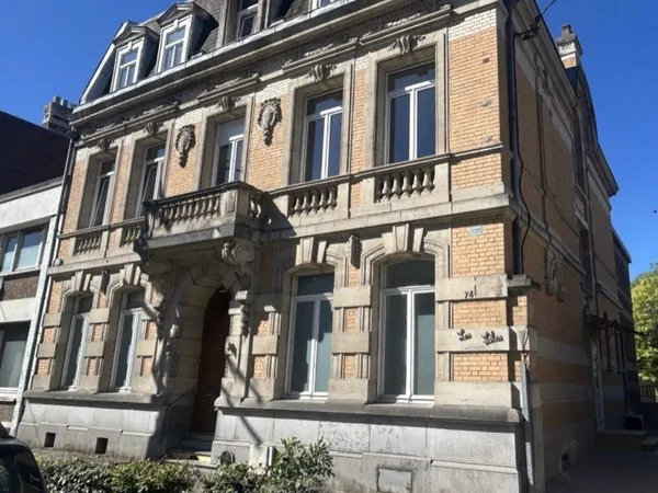 Bureau professionnel très lumineux - cambrai - 500 cc