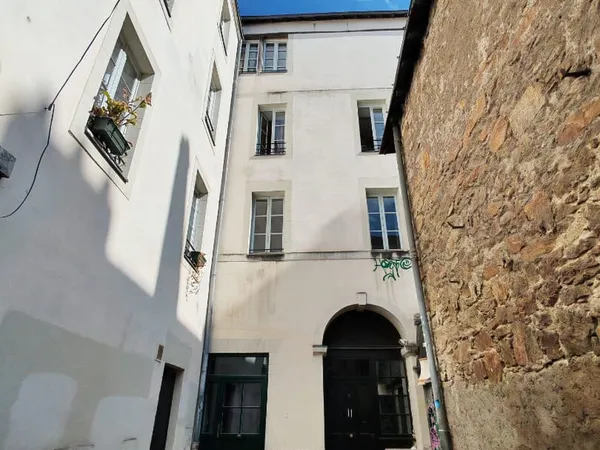 Appartement * 2 Pièces * 43 M² * 44000 Nantes * 580 * 50 * 630