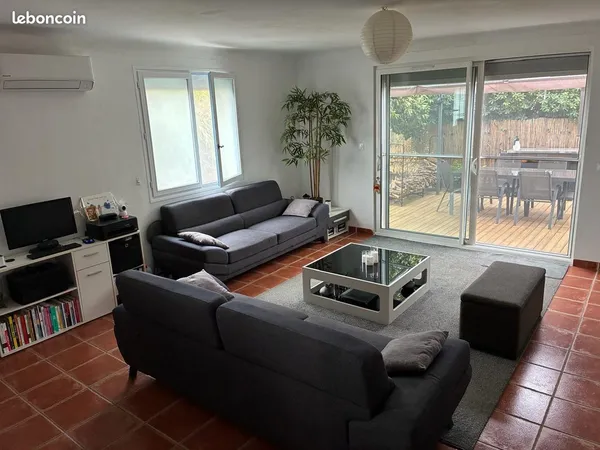 Ensemble immobilier composé de deux appartements indépendants - Laroque-des-Albères