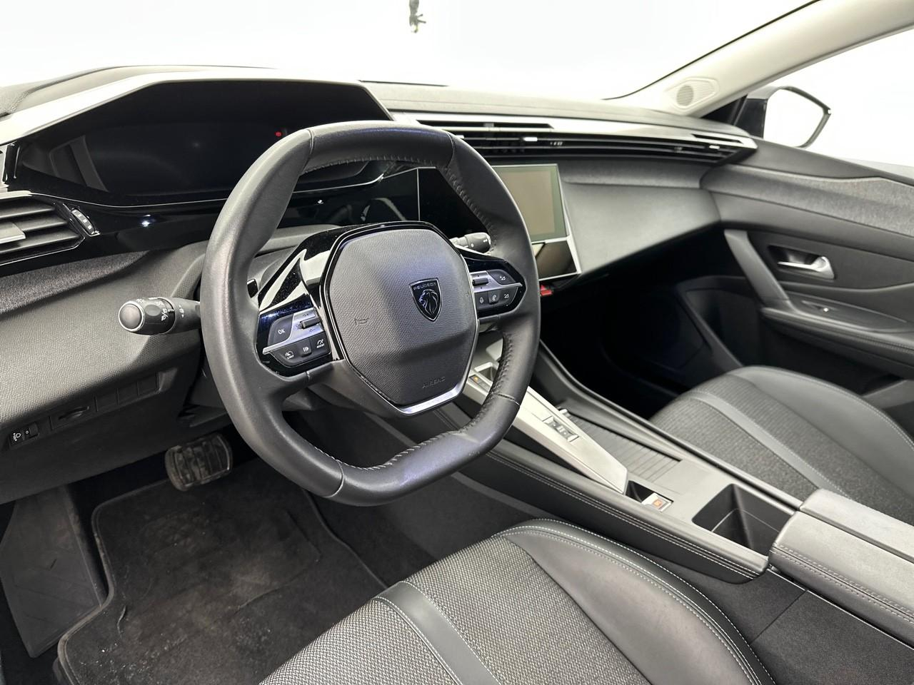 Peugeot 308 puretech 130ch s&s eat8 allure pack — photo 8