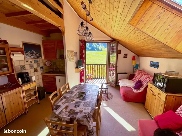 Joli studio chaleureux au pied des pistes de la station de ski d'Arvieux-Izoard