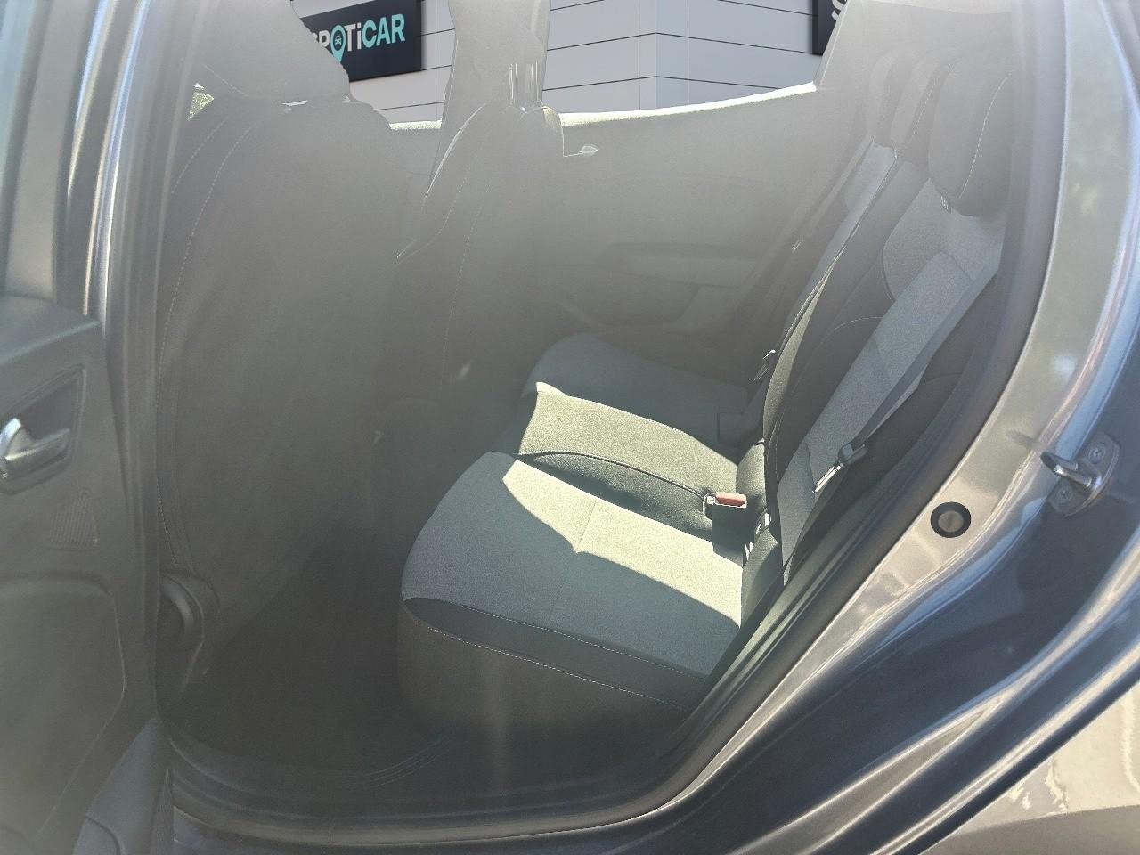 Renault Clio 1.0 tce 90ch evolution - 24 — photo 10