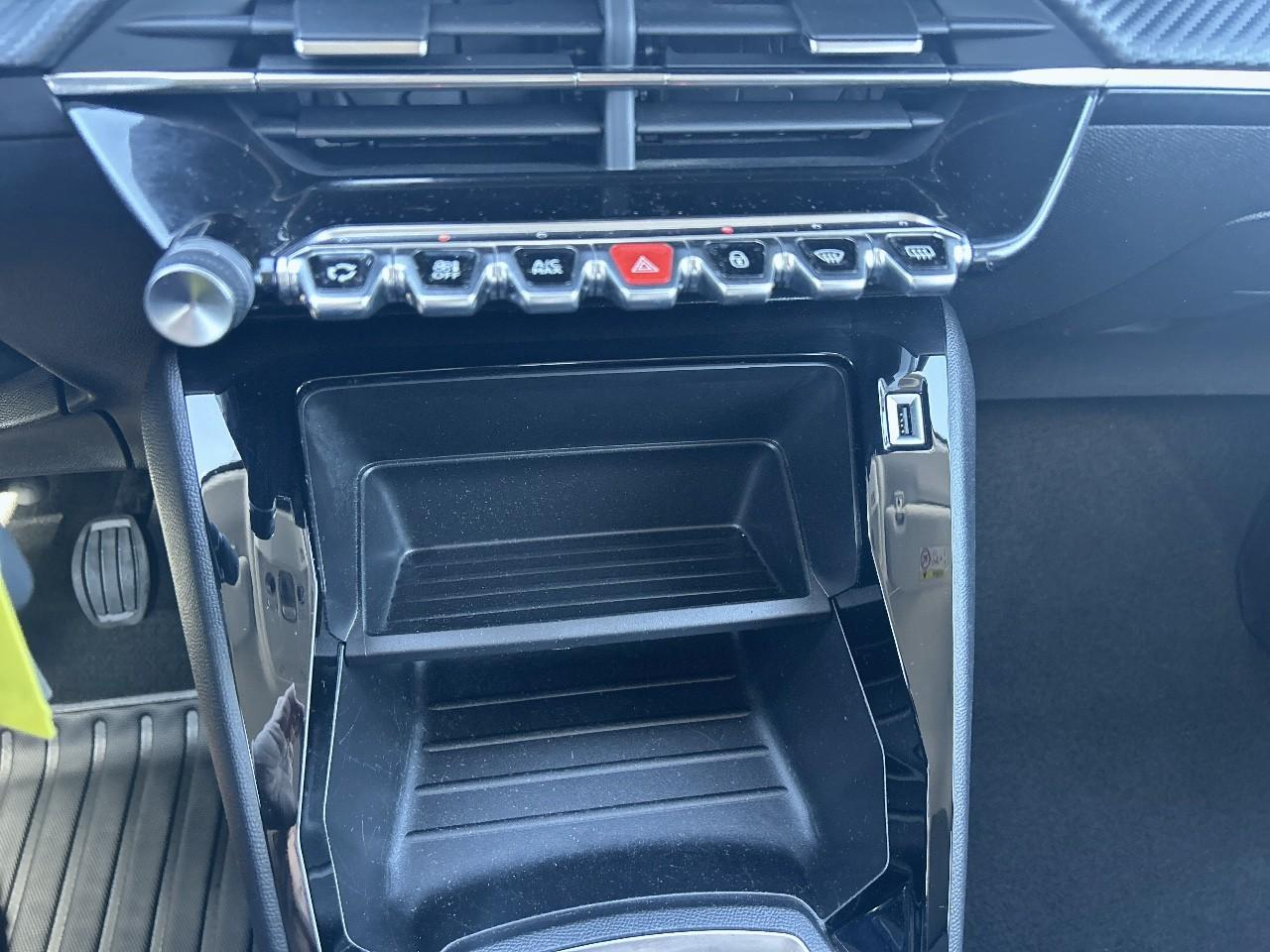 Peugeot 208 1.2 puretech 75ch s&s style — photo 14