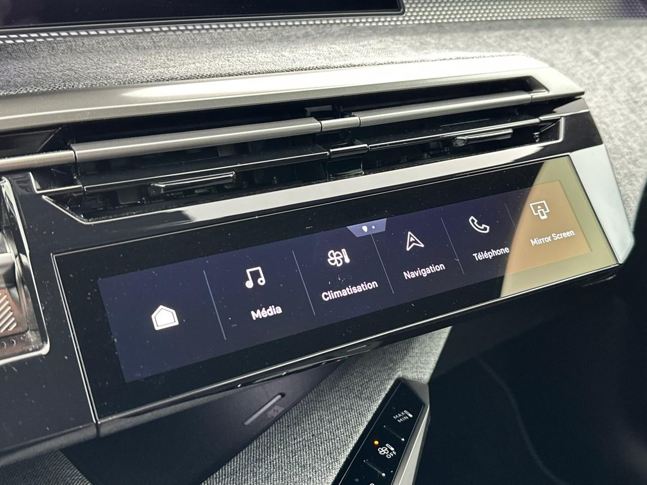 Peugeot 5008 hybrid 145 ch e-dcs6 gt — photo 28