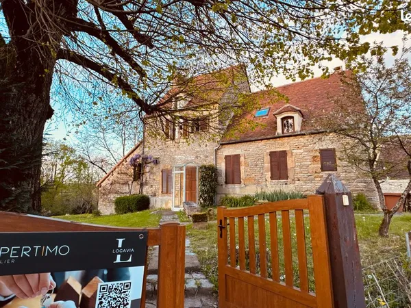 Propriété 5 pièces 150 m²