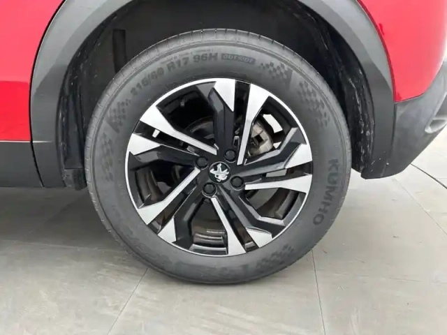 Peugeot 2008 puretech 130 s&amp;s eat8 — photo 13