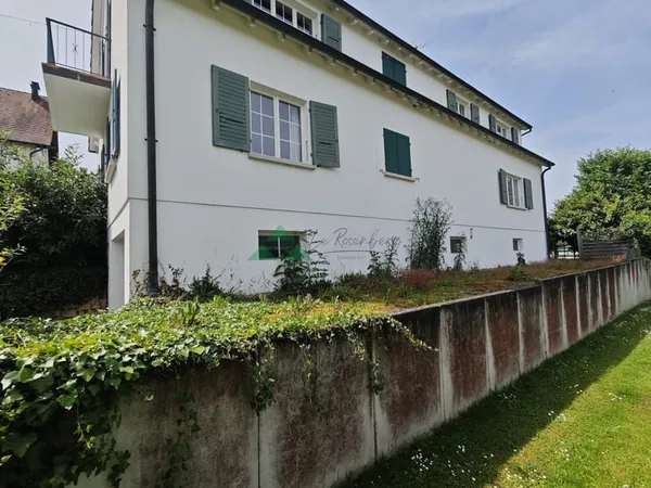Propriété de charme de 7 pièces avec piscine et dépendance a