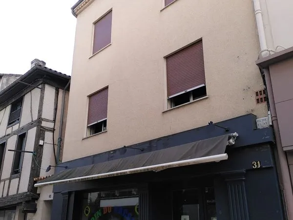 Loue Local - 40m² bastide villeneuve sur lot