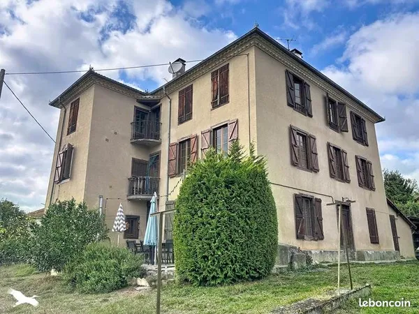 Maison 10 pièces 289 m²