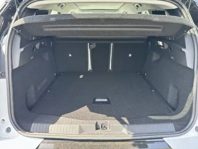 Citroën C5 Aircross hybride rechargeable 195 ch e-eat7 — photo 6