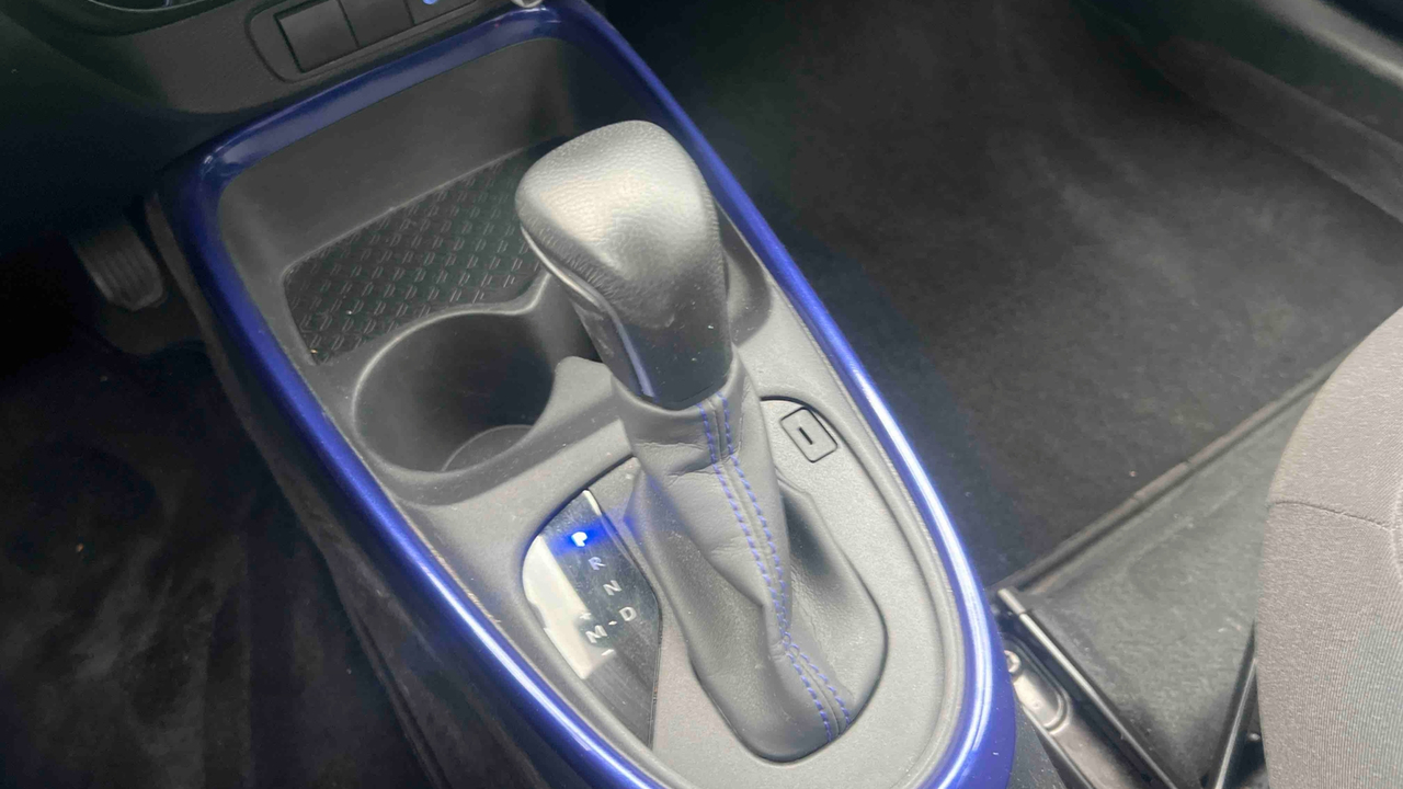 Toyota Aygo X 1.0 VVT-i 72 S-CVT — photo 20
