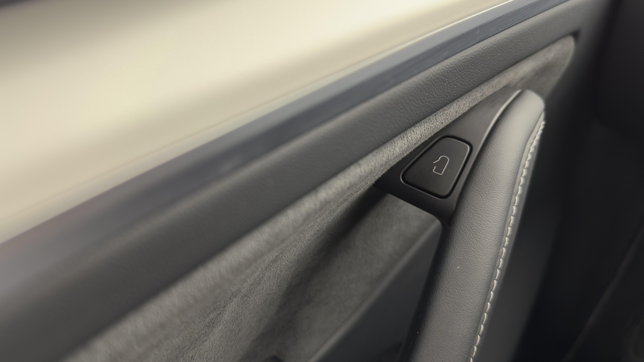 Tesla MODEL Y Grande Autonomie LONG RANGE RWD — photo 14