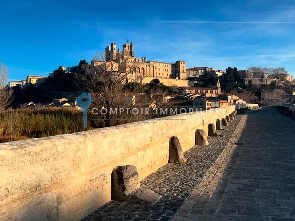 Bien immobilier de rendement Vente Béziers 560000€