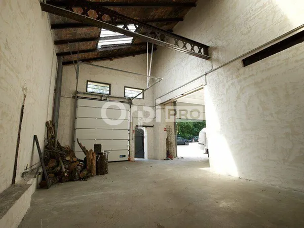 Local d'activité 336 m²