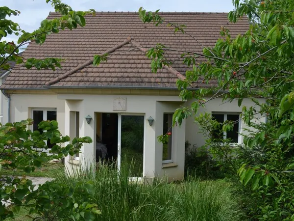Vends Maison de Plain pied avec grand jardin, à 20 mn de Paris - Brunoy (91) - 3 chambres, 109m²