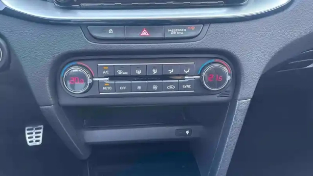 Kia Xceed 1.0 t-gdi 100 ch bvm6 — photo 18