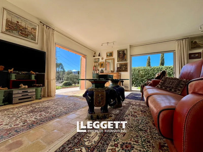 Photo 7