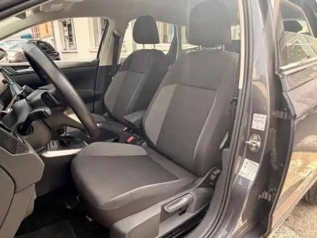 Volkswagen Taigo 1.0 tsi 110ch life plus dsg7 — photo 9
