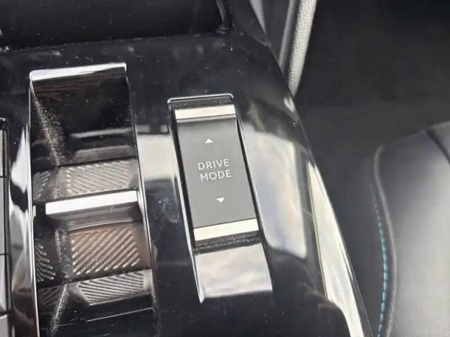 Citroën C4 e- 136 ch automatique — photo 15