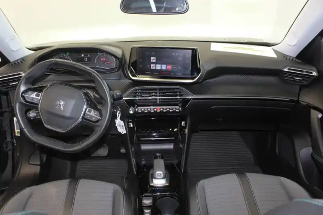 Peugeot 2008 bluehdi 130 s&amp;s eat8 — photo 12
