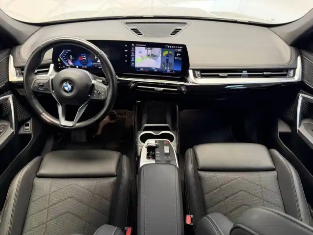 Bmw X1 sdrive 18d 150ch dkg7 — photo 9