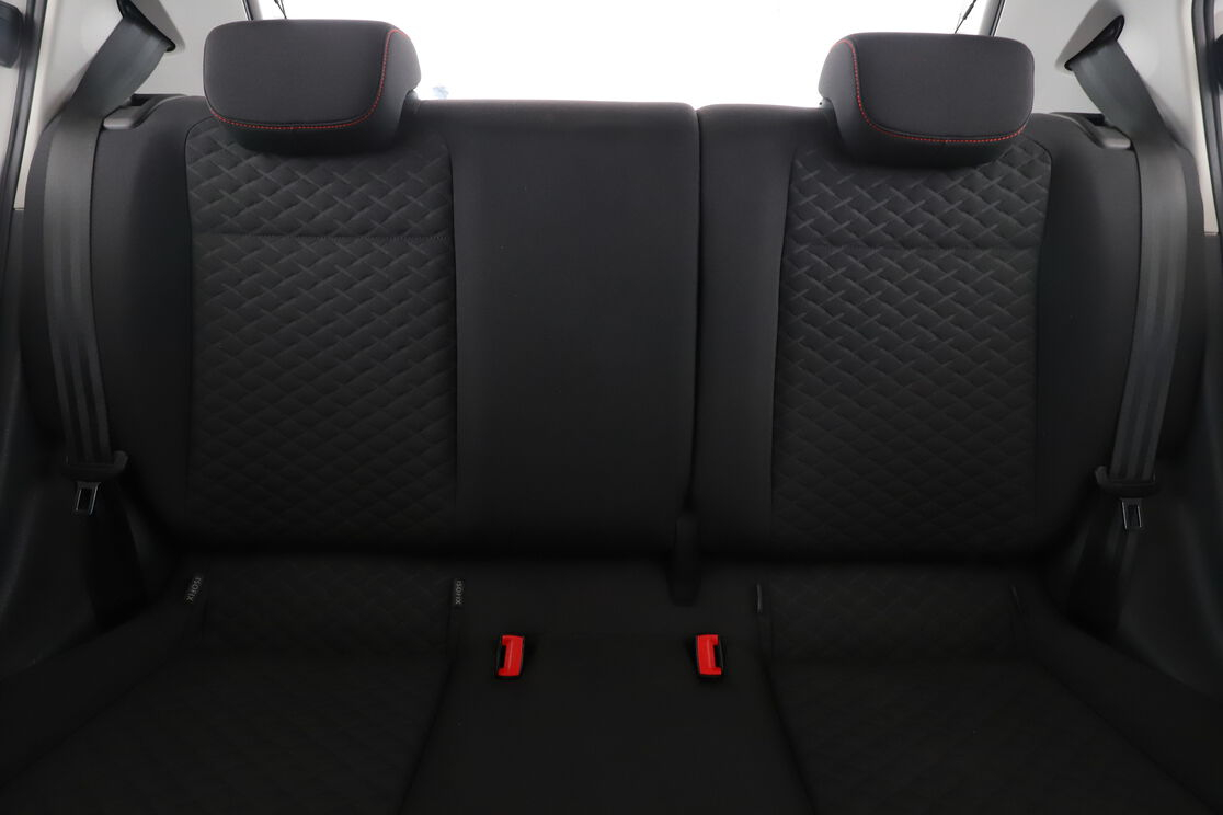 Volkswagen up! 1.0 Up Connect — photo 14