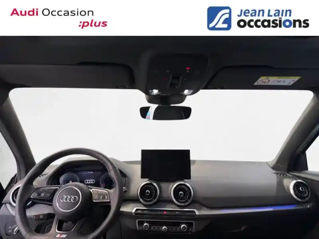 Audi Q2 35 tfsi 150 s tronic 7 — photo 38