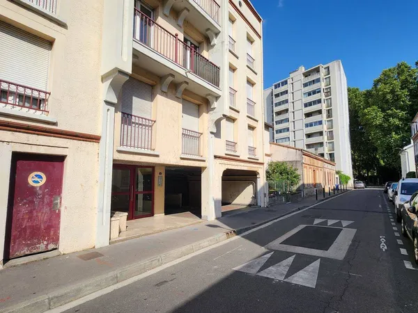 Parking 10 m²